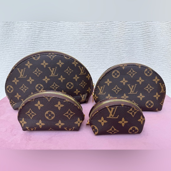 4 Piece Cosmetic Set - Picture 1 of 12